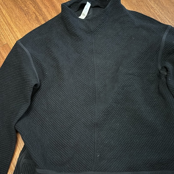 Lululemon mock turtleneck - Picture 2 of 5